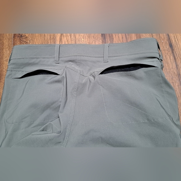 Tilley Canada Men's Pants Hiking Outdoors Ripstop Green  HQ Size 44 Actual 45x30 - Picture 8 of 12